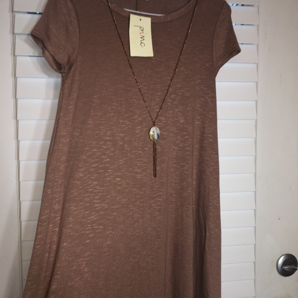 Dress - Picture 4 of 4